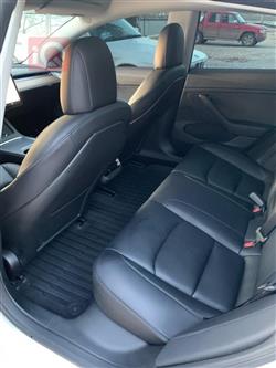 تسلا موديل 3